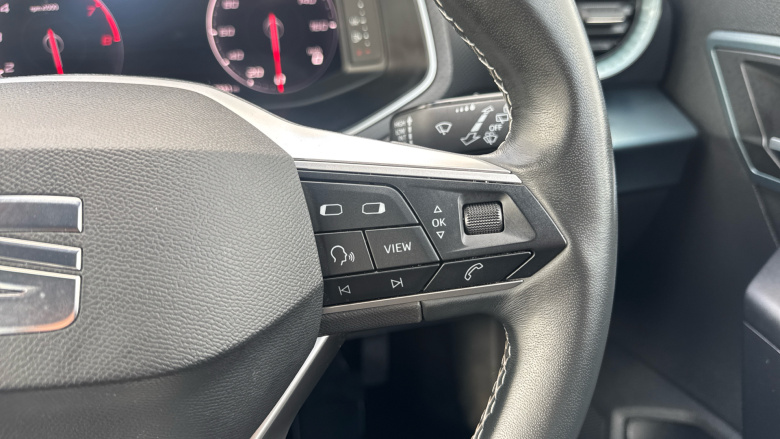 SEAT Arona 1.0 TSI 110 XPERIENCE Lux 5dr DSG Petrol Hatchback